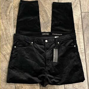 NWT Banana Republic high-rise black velour. skinny pants